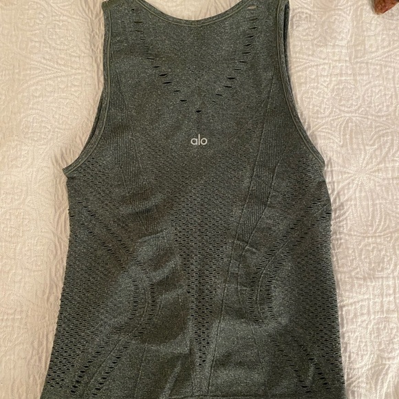 ALO Yoga Tops - ALO tank